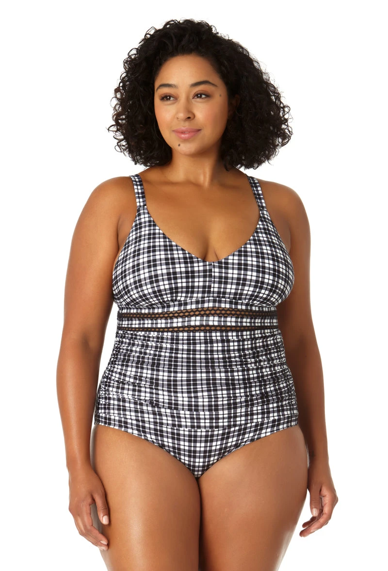 Anne Cole Plus - Women's Trim Triangle One Piece Swimsuit 3 Anne Cole Plus - Women's Trim Triangle One Piece Swimsuit